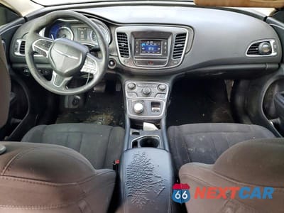 Zdjęcie 8 z 12 samochodu: 2015 CHRYSLER 200 LIMITED VIN:1C3CCCAB7FN690139 - miniatura