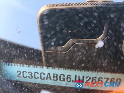 Zdjęcie 12 z 12 samochodu: 2018 CHRYSLER 300 S VIN:2C3CCABG6JH266760 - miniatura