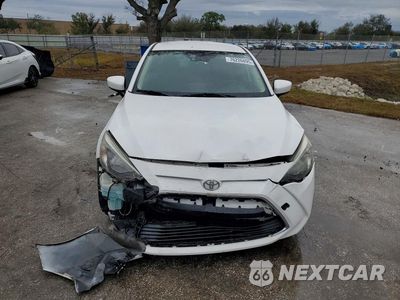 Piąte zdjęcie samochodu w środku: 2018 TOYOTA YARIS IA VIN:3MYDLBYV2JY310356 - miniatura
