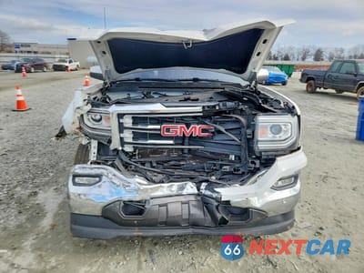 Piąte zdjęcie samochodu w środku: 2018 GMC SIERRA C1500 SLT VIN:3GTP1NEC3JG169860 - miniatura