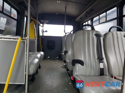 Zdjęcie 6 z 10 samochodu: 2012 CHEVROLET EXPRESS G3500 VIN:1GB3G2CG8C1178934 - miniatura