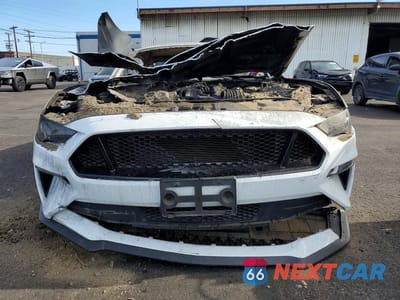 Piąte zdjęcie samochodu w środku: 2022 FORD MUSTANG GT VIN:1FA6P8CF2N5134822 - miniatura