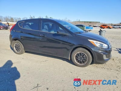 Czwarte zdjęcie samochodu z boku: 2015 HYUNDAI ACCENT GS VIN:KMHCT5AEXFU232209 - miniatura