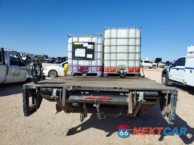 Zdjęcie 6 z 12 samochodu: 2020 FORD F550 SUPER DUTY FLATBED TRUCK VIN:1FDUF5GT7LED25096 - miniatura