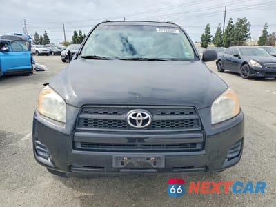 Piąte zdjęcie samochodu w środku: 2011 TOYOTA RAV4 BASE VIN:2T3ZF4DV3BW074630 - miniatura