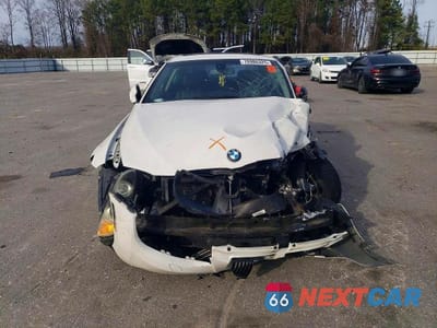 Piąte zdjęcie samochodu w środku: 2010 BMW 328 I VIN:WBAWB3C58AP139277 - miniatura