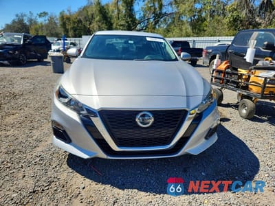 Piąte zdjęcie samochodu w środku: 2019 NISSAN ALTIMA S VIN:1N4BL4BV9KC163091 - miniatura