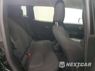 Zdjęcie 11 z 12 samochodu: 2023 JEEP RENEGADE LATITUDE VIN:ZACNJDB10PPP70278 - miniatura
