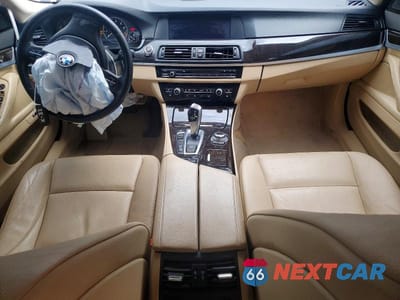 Zdjęcie 8 z 12 samochodu: 2013 BMW 535 XI VIN:WBAFU7C57DDU71766 - miniatura