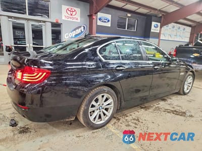 Trzecie zdjęcie samochodu z tyłu: 2015 BMW 528 XI VIN:WBA5A7C57FD628039 - miniatura