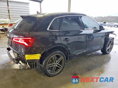 Trzecie zdjęcie samochodu z tyłu: 2018 AUDI SQ5 PREMIUM PLUS VIN:WA1A4AFY5J2201081 - miniatura