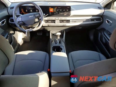 Zdjęcie 8 z 11 samochodu: 2025 KIA K4 LX VIN:3KPFT4DE4SE240869 - miniatura
