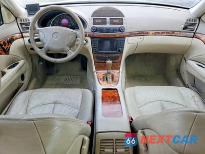 Zdjęcie 8 z 11 samochodu: 2003 MERCEDES-BENZ E 320 VIN:WDBUF65JX3A303644 - miniatura