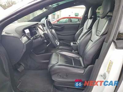 Zdjęcie 7 z 12 samochodu: 2017 TESLA MODEL X VIN:5YJXCBE24HF046164 - miniatura