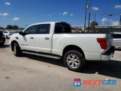 Drugie zdjęcie samochodu z przodu: 2017 NISSAN TITAN XD SL VIN:1N6AA1F21HN552134 - miniatura