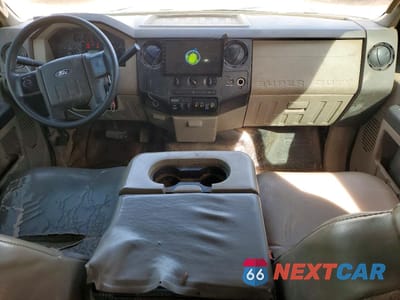 Zdjęcie 8 z 13 samochodu: 2008 FORD F350 SUPER DUTY FLATBED TRUCK VIN:1FDWX36Y98EE46677 - miniatura