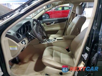 Zdjęcie 7 z 12 samochodu: 2014 MERCEDES-BENZ C 300 4MATIC VIN:WDDGF8AB1ER307486 - miniatura