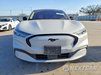 Piąte zdjęcie samochodu w środku: 2023 FORD MUSTANG MACH-E PREMIUM VIN:3FMTK3R79PMA66347 - miniatura