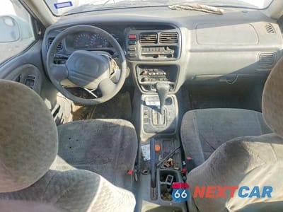 Zdjęcie 8 z 13 samochodu: 2001 SUZUKI VITARA JS VIN:2S3TE52V616105771 - miniatura