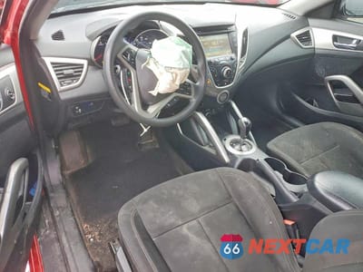 Zdjęcie 8 z 12 samochodu: 2016 HYUNDAI VELOSTER VIN:KMHTC6AD1GU251102 - miniatura