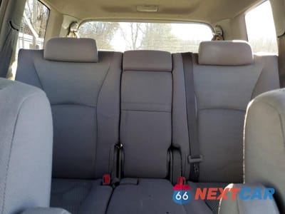 Zdjęcie 10 z 12 samochodu: 2005 TOYOTA HIGHLANDER BASE VIN:JTEDP21A750048744 - miniatura