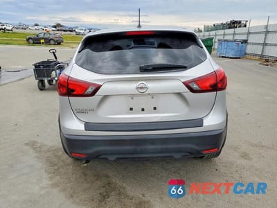 Zdjęcie 6 z 13 samochodu: 2017 NISSAN ROGUE SPORT S VIN:JN1BJ1CP4HW023507 - miniatura