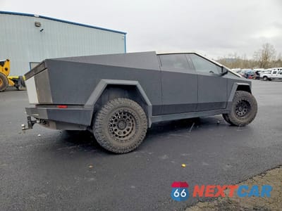 Trzecie zdjęcie samochodu z tyłu: 2024 TESLA CYBERTRUCK VIN:7G2CEHED7RA014253 - miniatura