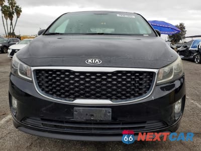 Piąte zdjęcie samochodu w środku: 2016 KIA SEDONA EX VIN:KNDMC5C11G6138146 - miniatura