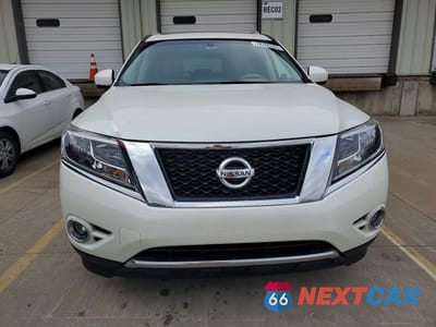 Piąte zdjęcie samochodu w środku: 2015 NISSAN PATHFINDER S VIN:5N1AR2MM5FC692343 - miniatura