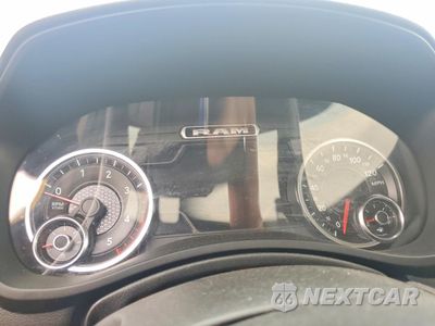 Zdjęcie 8 z 10 samochodu: 2019 RAM 5500 ROLLBACK TRUCK VIN:3C7WRMDL7KG645726 - miniatura