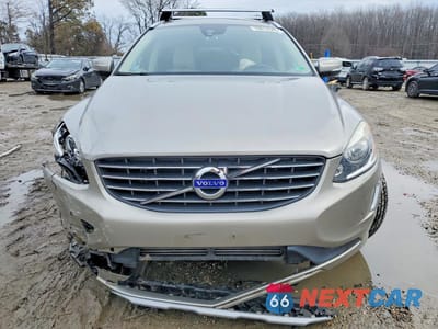 Piąte zdjęcie samochodu w środku: 2016 VOLVO XC60 T5 PREMIER VIN:YV440MDK5G2781582 - miniatura