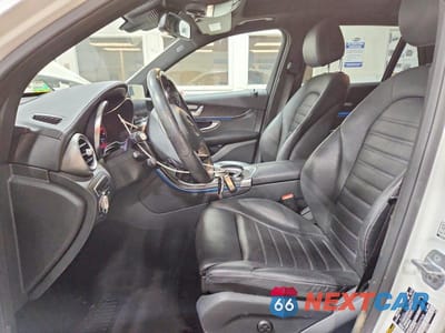 Zdjęcie 7 z 13 samochodu: 2016 MERCEDES-BENZ GLC 300 4MATIC VIN:WDC0G4KB2GF077634 - miniatura