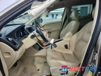 Zdjęcie 7 z 14 samochodu: 2016 VOLVO XC60 T6 PLATINUM VIN:YV449MDM6G2786040 - miniatura