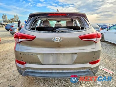 Zdjęcie 6 z 13 samochodu: 2018 HYUNDAI TUCSON SEL VIN:KM8J33A43JU673868 - miniatura