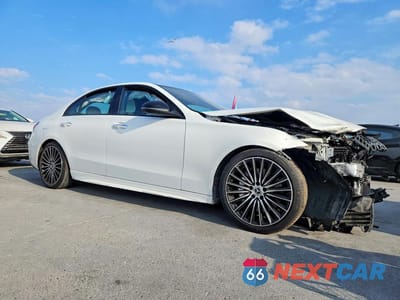 Czwarte zdjęcie samochodu z boku: 2022 MERCEDES-BENZ C 300 VIN:W1KAF4GB7NR059797 - miniatura