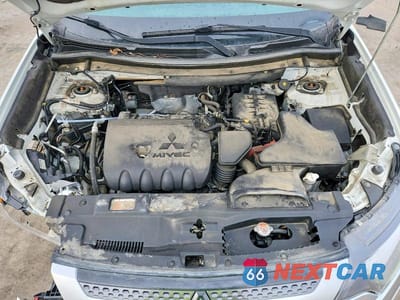 Zdjęcie 11 z 12 samochodu: 2020 MITSUBISHI OUTLANDER SE VIN:JA4AZ3A32LZ045035 - miniatura