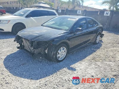 2025 TOYOTA CAMRY XSE 4T1DAACK7SU554659 - główne zdjęcie licytacji z USA - miniatura