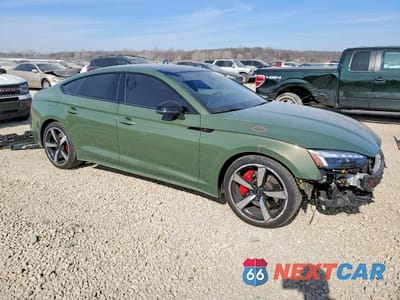 Czwarte zdjęcie samochodu z boku: 2024 AUDI A5 PREMIUM PLUS 45 VIN:WAUFACF58RA023719 - miniatura