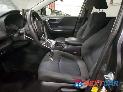 Zdjęcie 7 z 13 samochodu: 2021 TOYOTA RAV4 LE VIN:JTMH1RFV9MD063765 - miniatura