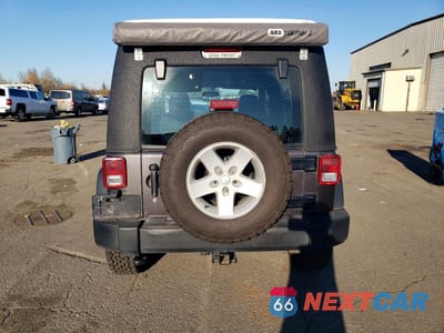 Zdjęcie 6 z 12 samochodu: 2016 JEEP WRANGLER UNLIMITED SPORT VIN:1C4BJWDG1GL167623 - miniatura