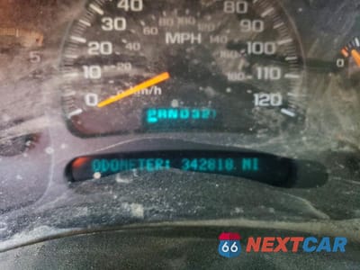 Zdjęcie 9 z 11 samochodu: 2004 CHEVROLET SILVERADO K3500 VIN:1GCJK33264F180620 - miniatura