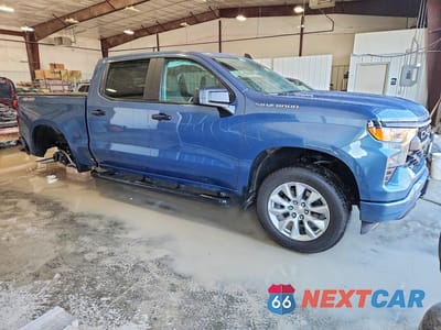 Czwarte zdjęcie samochodu z boku: 2024 CHEVROLET SILVERADO K1500 CUSTOM VIN:1GCPDBEK1RZ349010 - miniatura