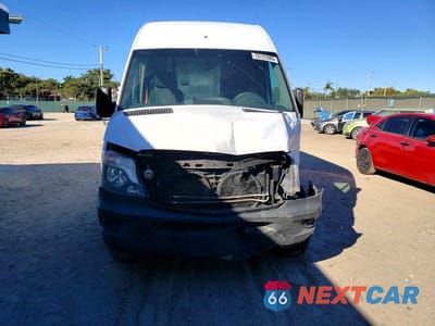 Piąte zdjęcie samochodu w środku: 2016 MERCEDES-BENZ SPRINTER 2500 - CARGO VAN VIN:WD3PE8DD6GP247790 - miniatura