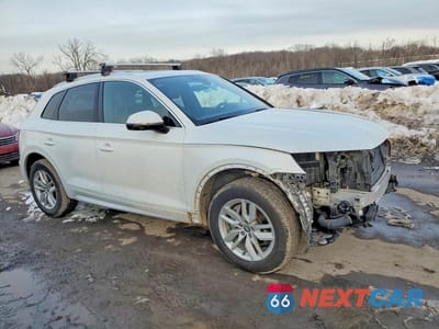 Czwarte zdjęcie samochodu z boku: 2020 AUDI Q5 PREMIUM VIN:WA1ANAFY0L2113507 - miniatura