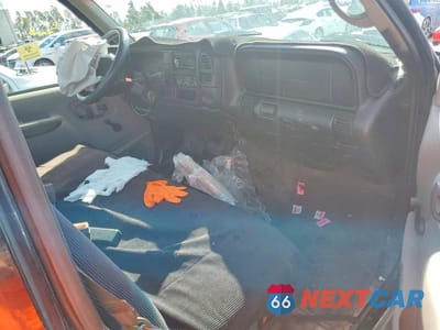 Zdjęcie 8 z 11 samochodu: 1998 GMC SIERRA1500 VIN:1GTEG14W1WZ553181 - miniatura