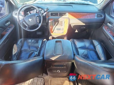 Zdjęcie 8 z 12 samochodu: 2007 CHEVROLET TAHOE K1500 VIN:1GNFK13047R185625 - miniatura