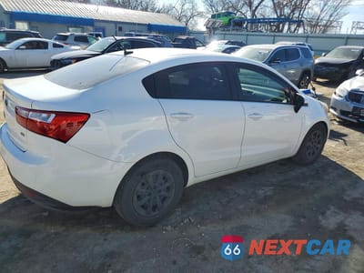 Trzecie zdjęcie samochodu z tyłu: 2013 KIA RIO LX VIN:KNADM4A33D6274539 - miniatura