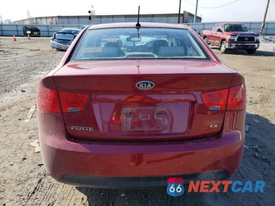Zdjęcie 6 z 12 samochodu: 2010 KIA FORTE EX VIN:KNAFU4A23A5826882 - miniatura