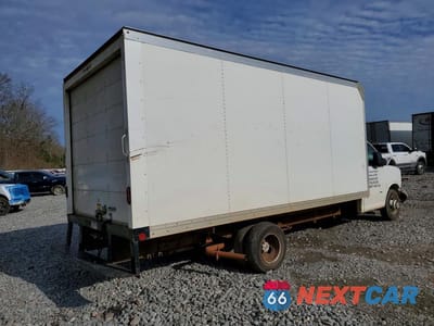 Trzecie zdjęcie samochodu z tyłu: 2019 CHEVROLET EXPRESS G3500 VIN:1HA3GTCG7KN011985 - miniatura