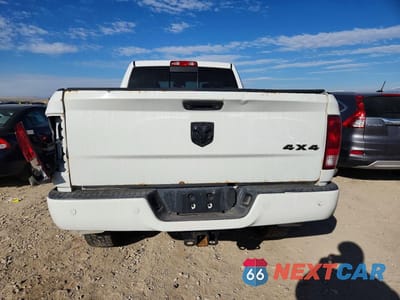 Zdjęcie 6 z 11 samochodu: 2017 RAM 2500 SLT VIN:3C6UR5DLXHG580932 - miniatura